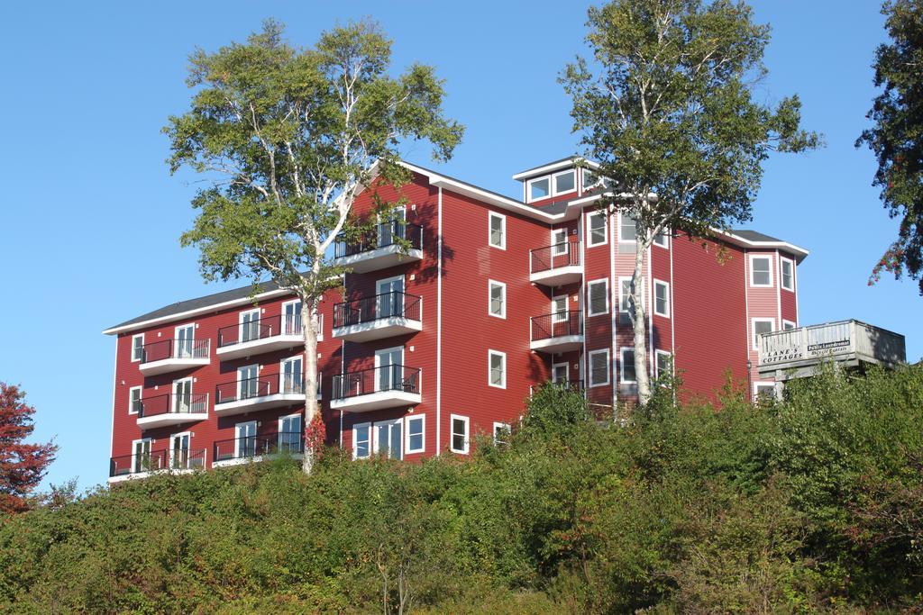 Lanes Riverhouse Inn & Cottages Montague Exterior photo